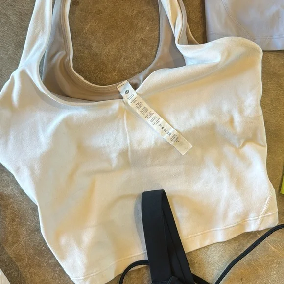 LULU LEMON SPORT BRAS - Picture 2 of 3
